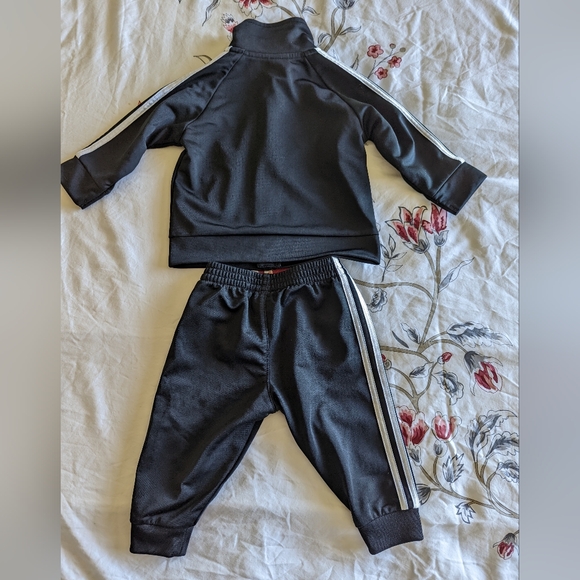 Adidas baby set - Picture 2 of 4